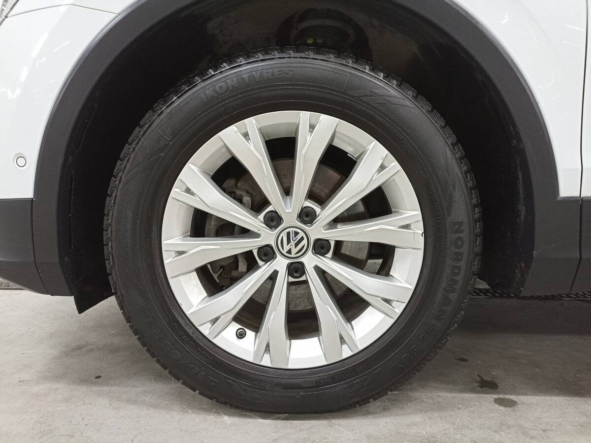 Volkswagen Tiguan б/у, 2017, Роботизированная. Фото: #17