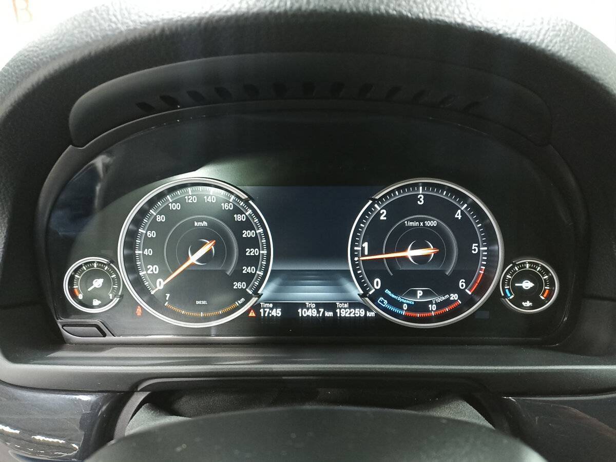 БМВ 5 серии б/у, 2015, Автоматическая. Фото: #12