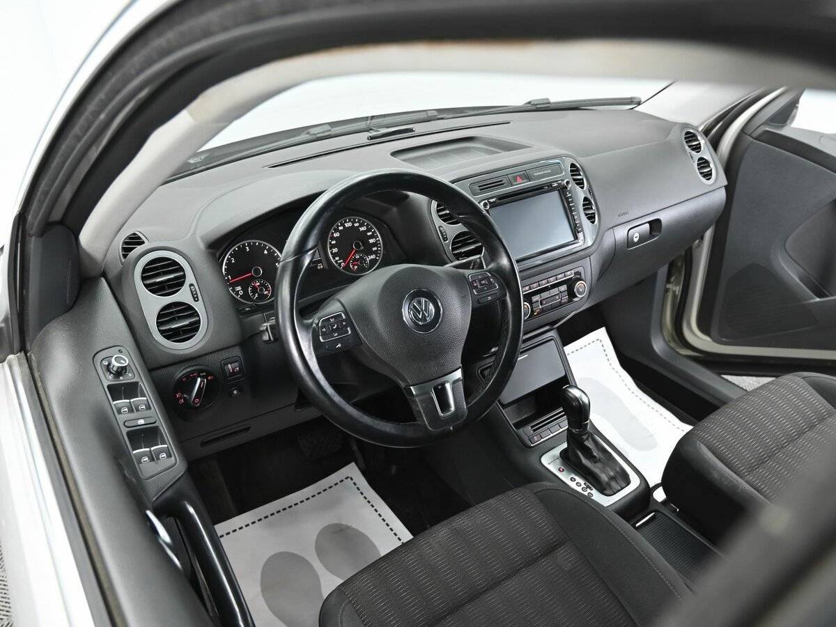 Volkswagen Tiguan б/у, 2012, Автоматическая. Фото: #5