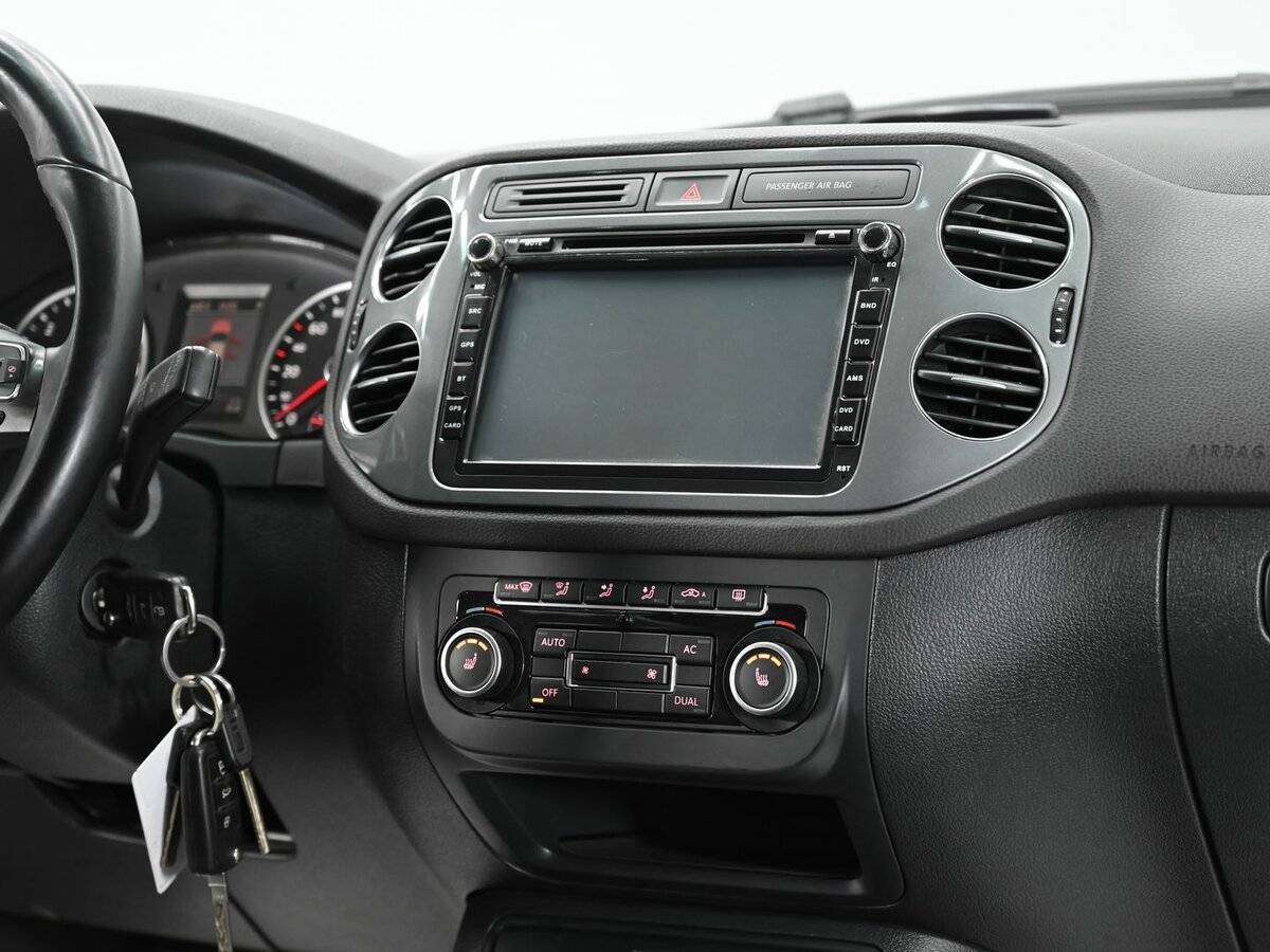 Volkswagen Tiguan б/у, 2012, Автоматическая. Фото: #9