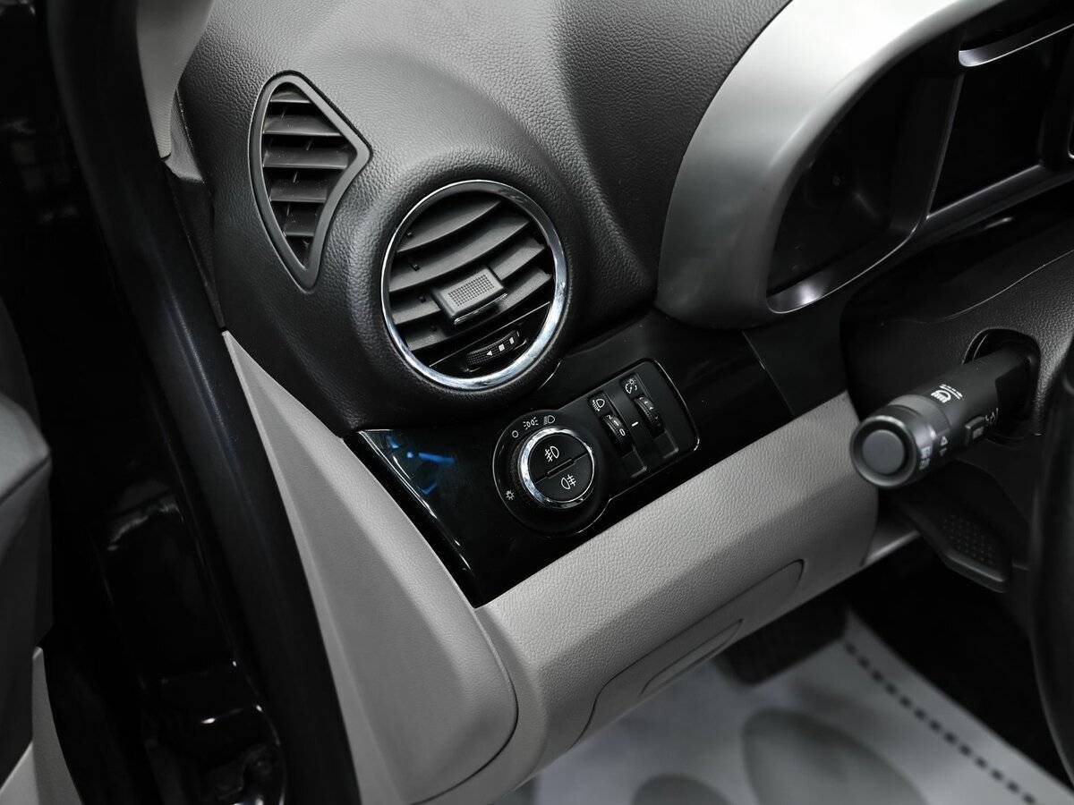 Шевроле Орландо б/у, 2013, Автоматическая. Фото: #6