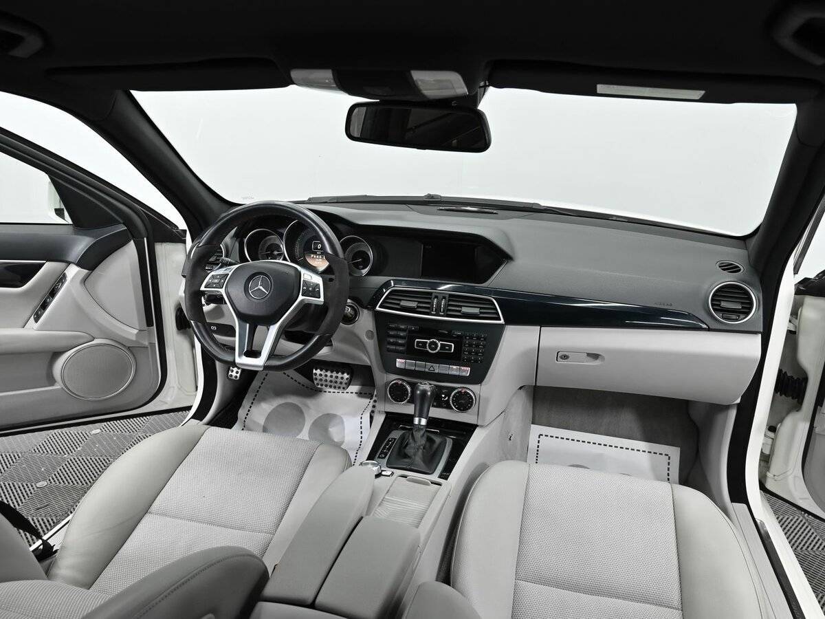 Мерседес-Бенц Ц-Класс б/у, 2012, Автоматическая. Фото: #10