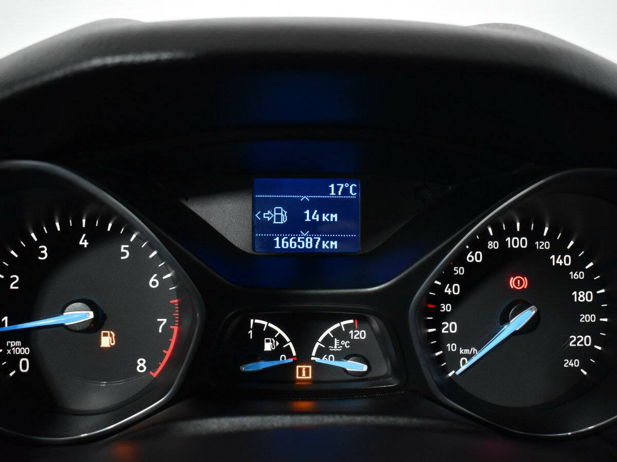 Форд Фокус б/у, 2016, Механическая. Фото: #12