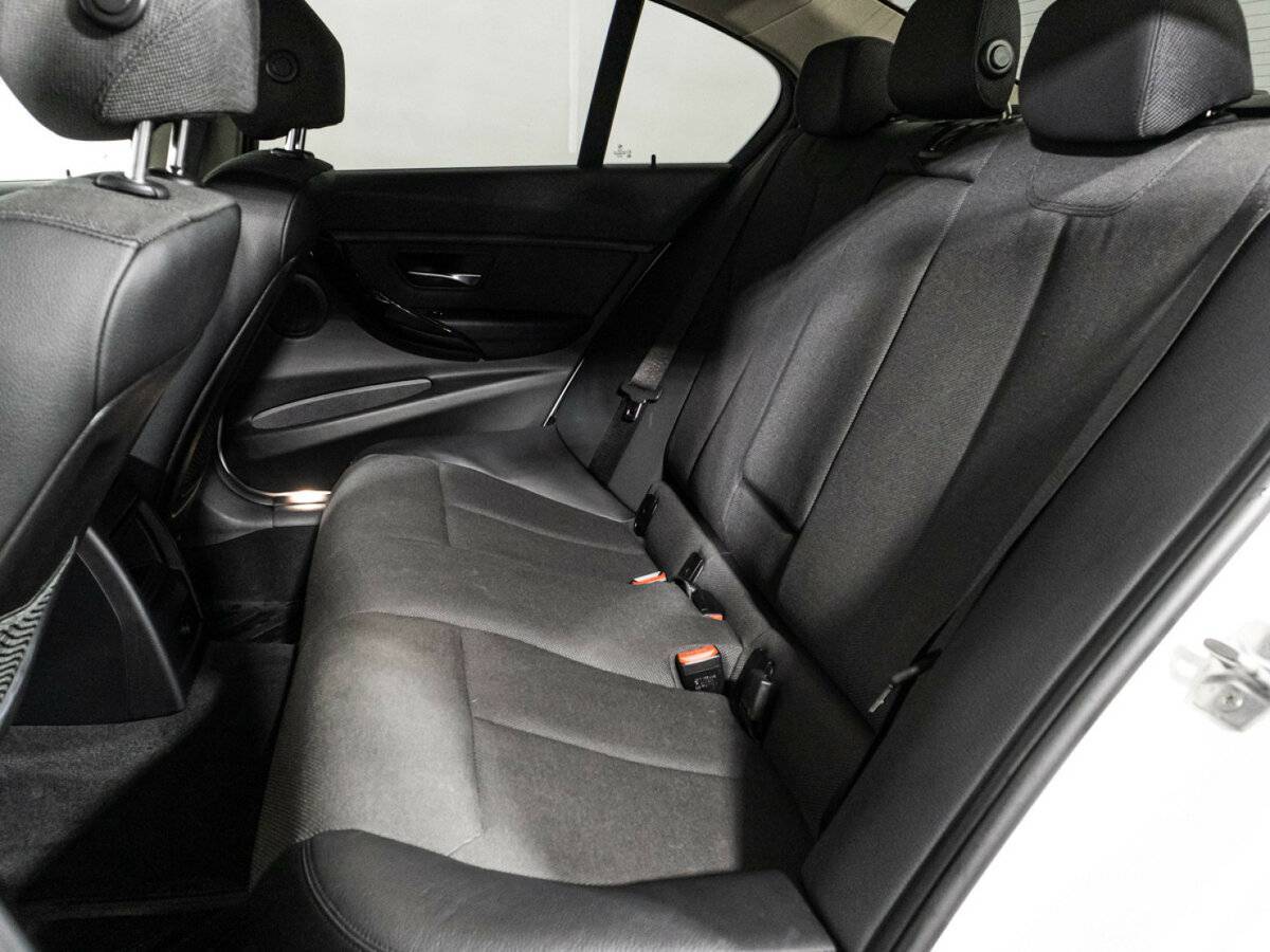 БМВ 3 серии б/у, 2018, Автоматическая. Фото: #9