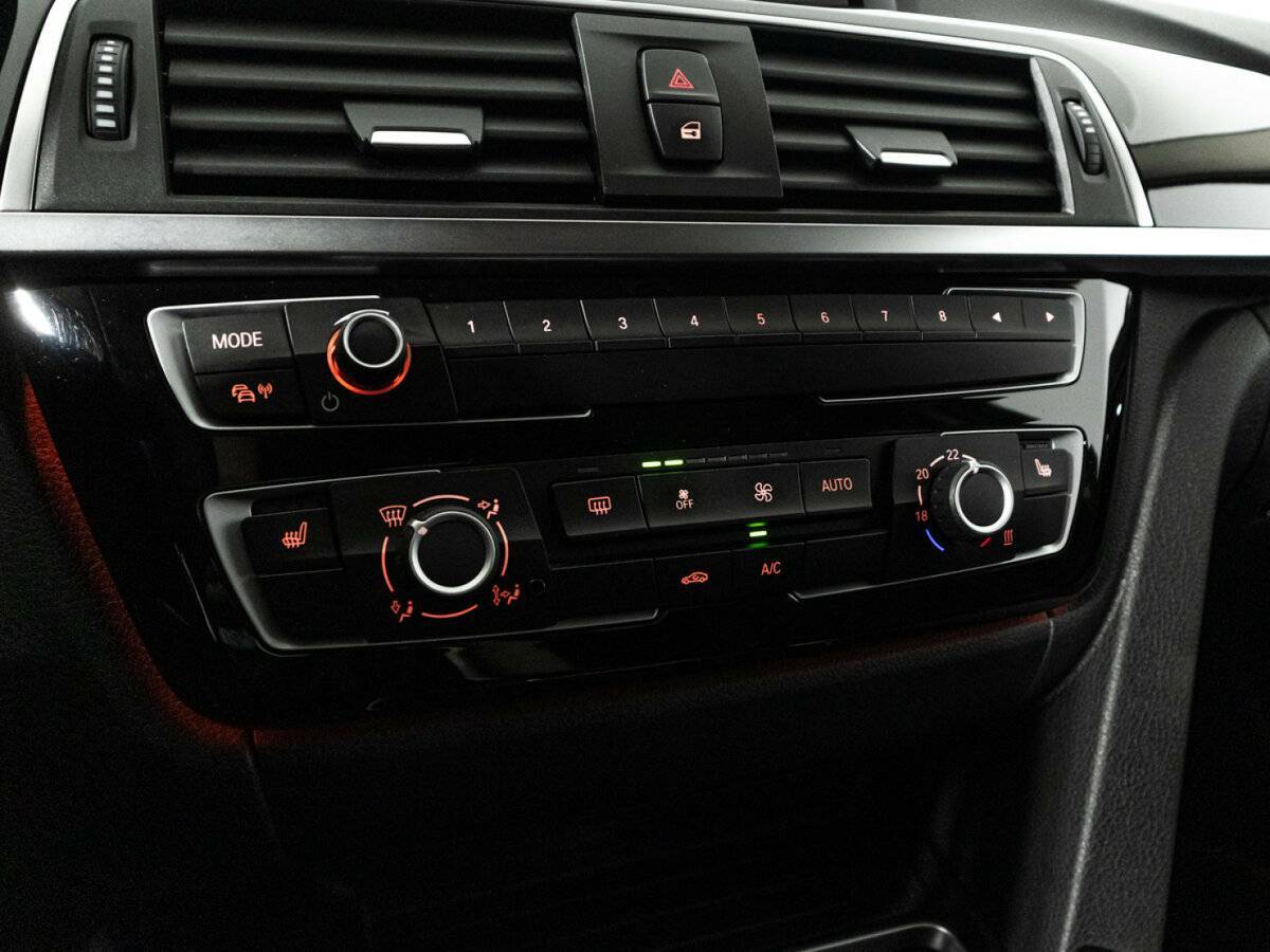 БМВ 3 серии б/у, 2018, Автоматическая. Фото: #16