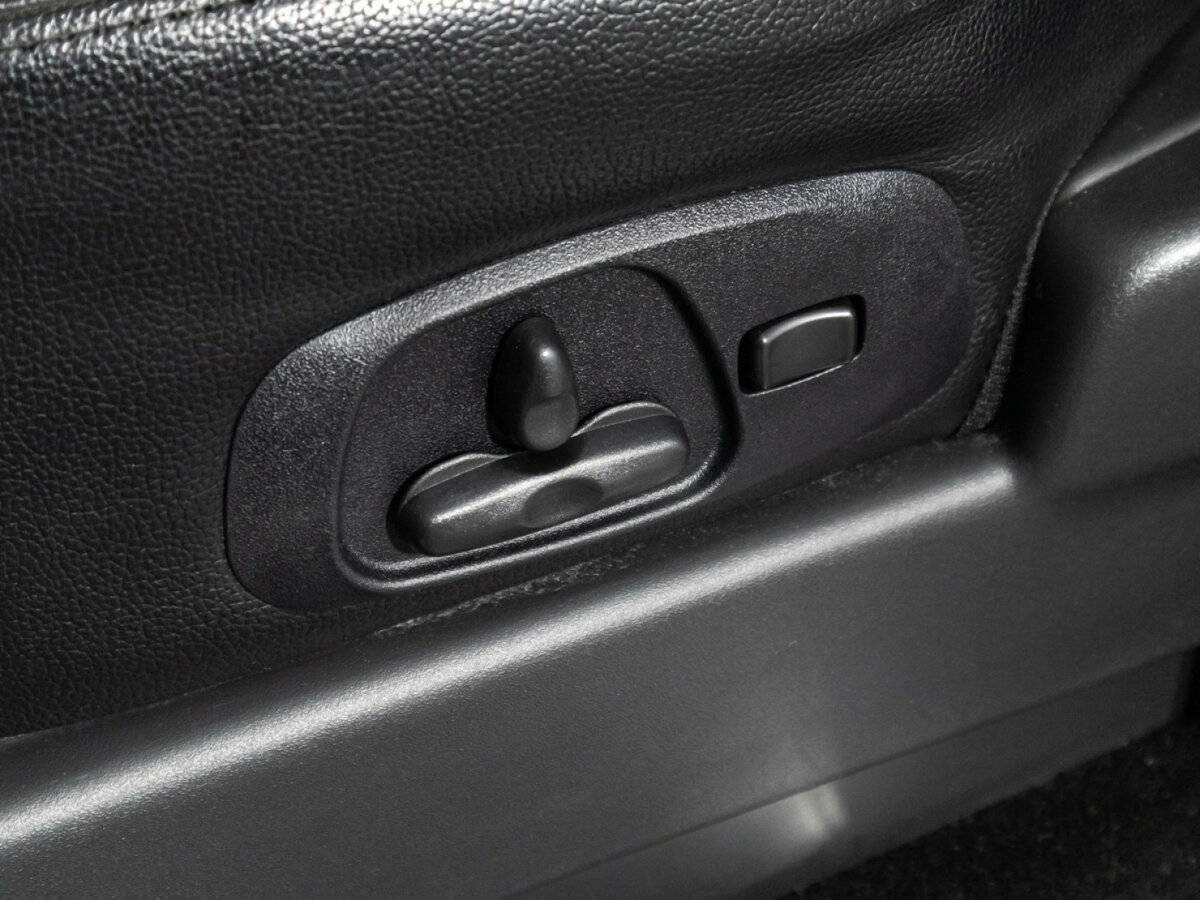 Митсубиши Паджеро б/у, 2012, Автоматическая. Фото: #15