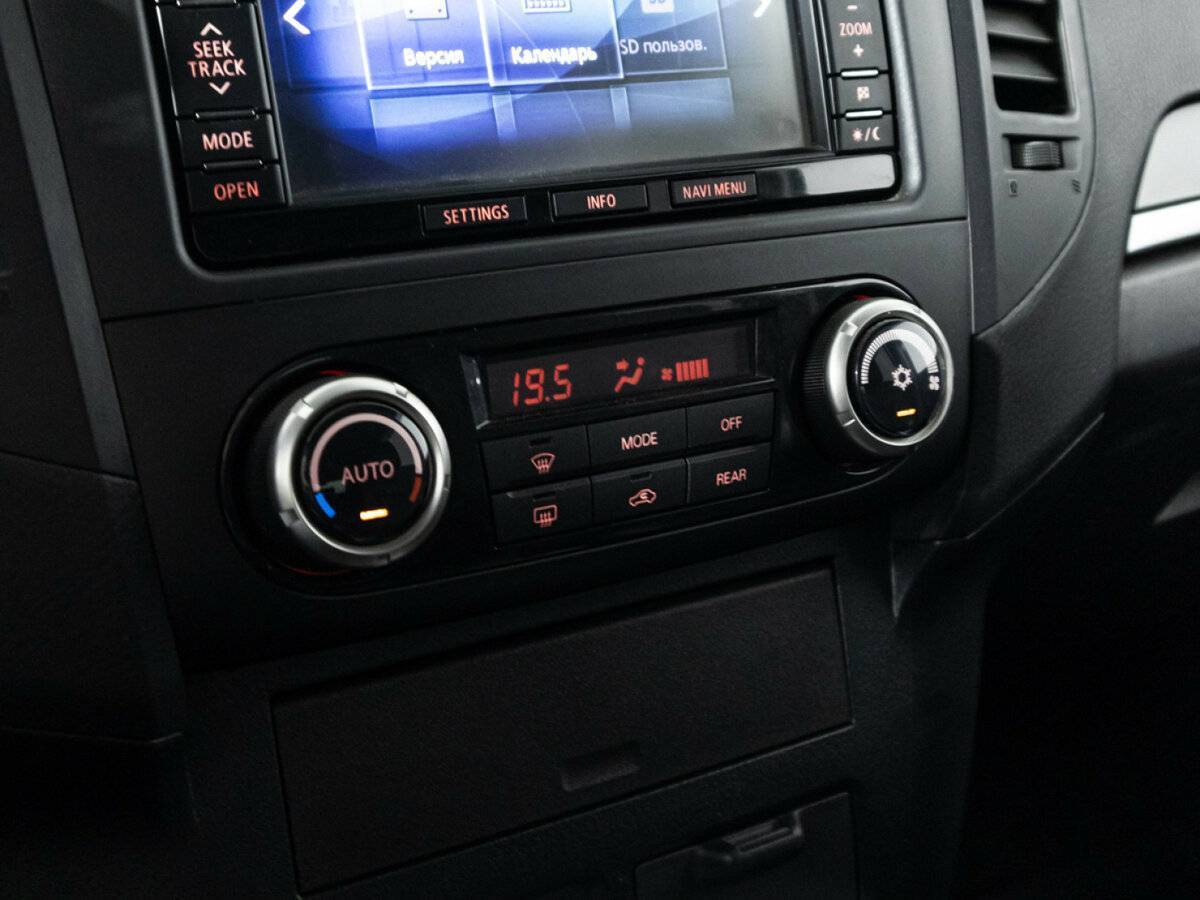 Митсубиши Паджеро б/у, 2012, Автоматическая. Фото: #18