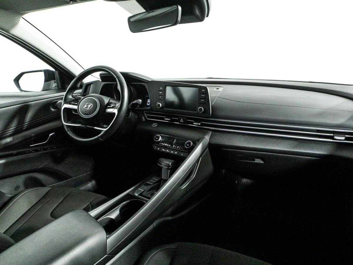 Hyundai Elantra б/у, 2021, Автоматическая. Фото: #8