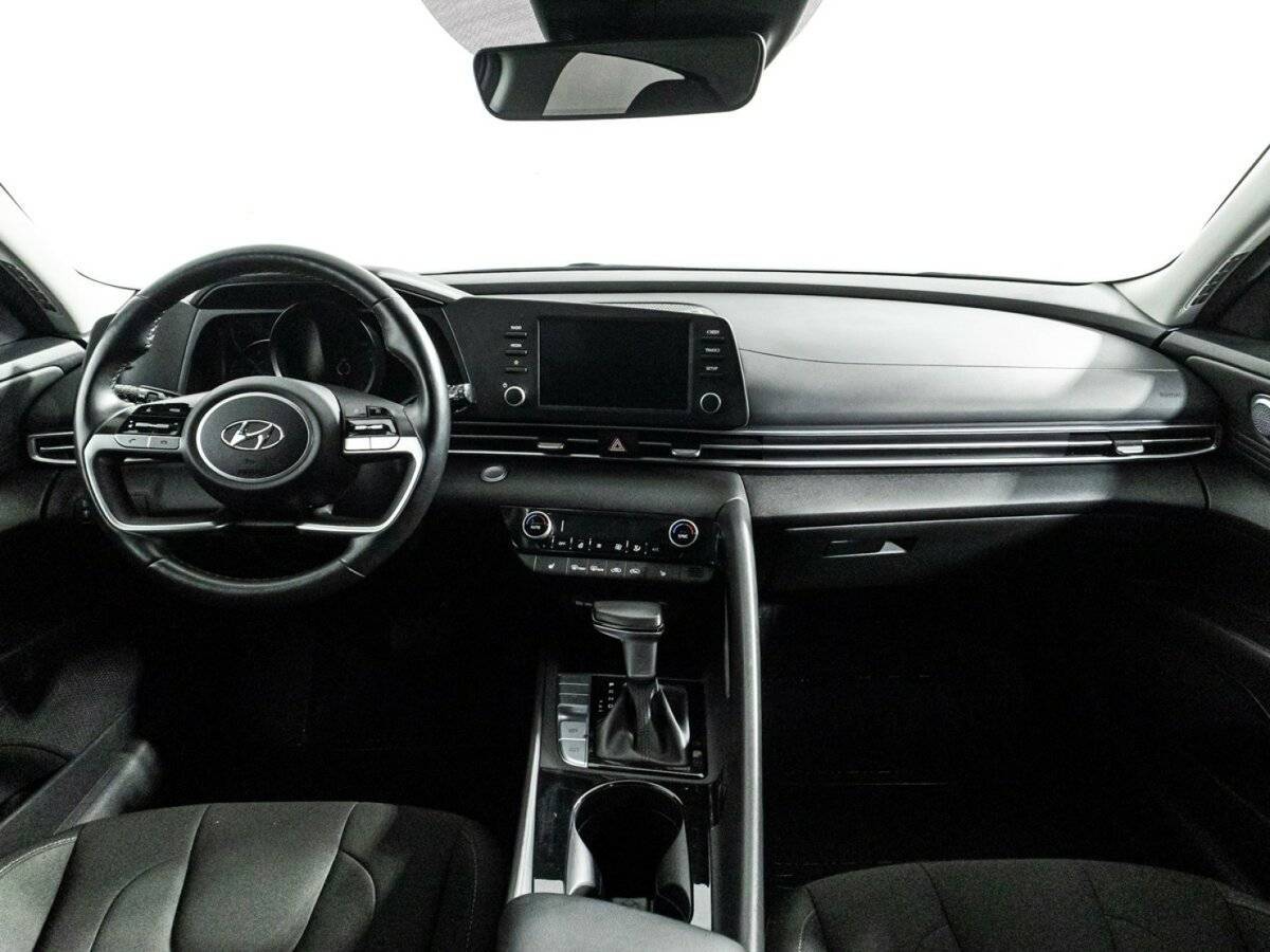 Hyundai Elantra б/у, 2021, Автоматическая. Фото: #12