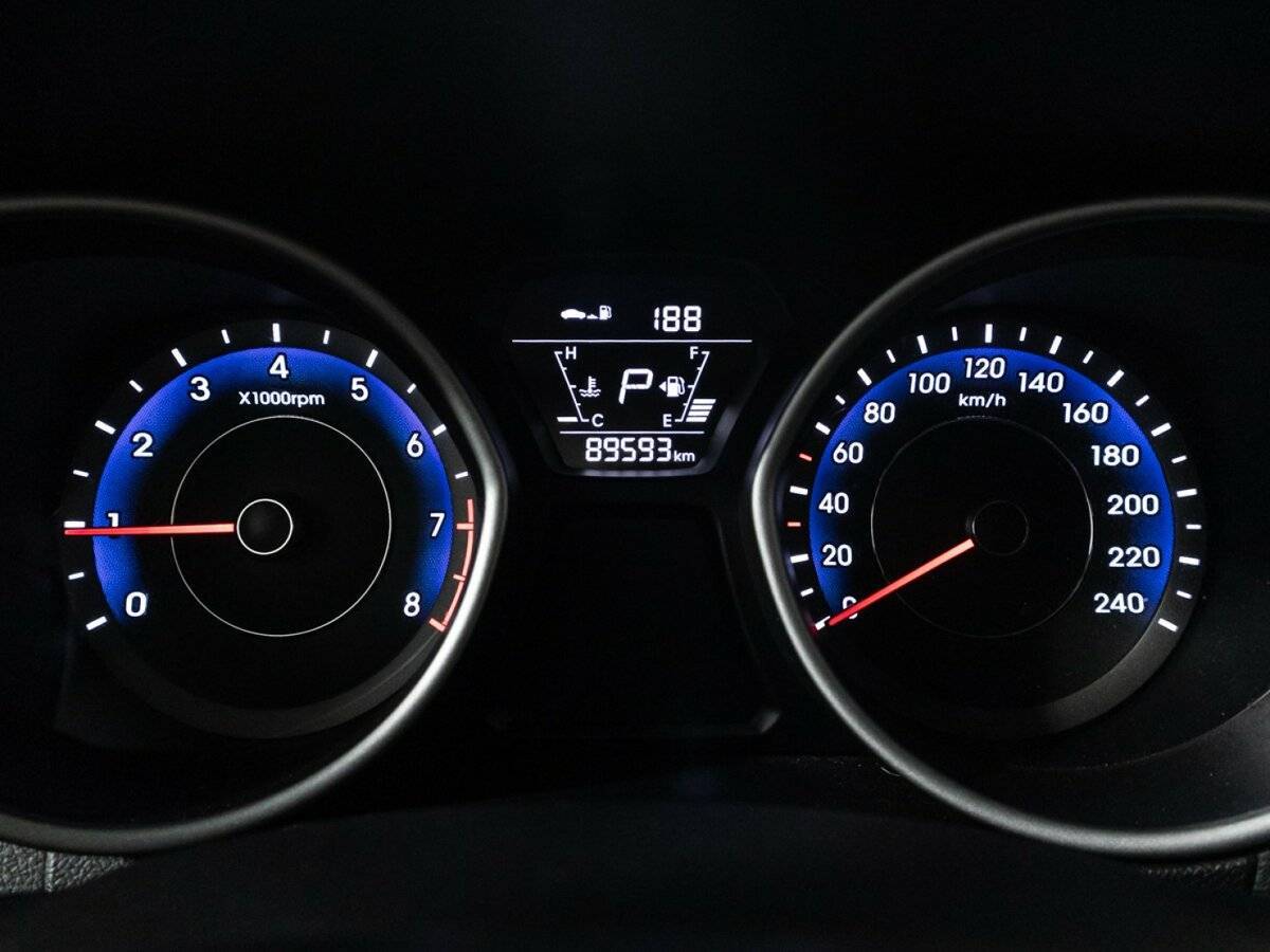 Hyundai Elantra б/у, 2015, Автоматическая. Фото: #11