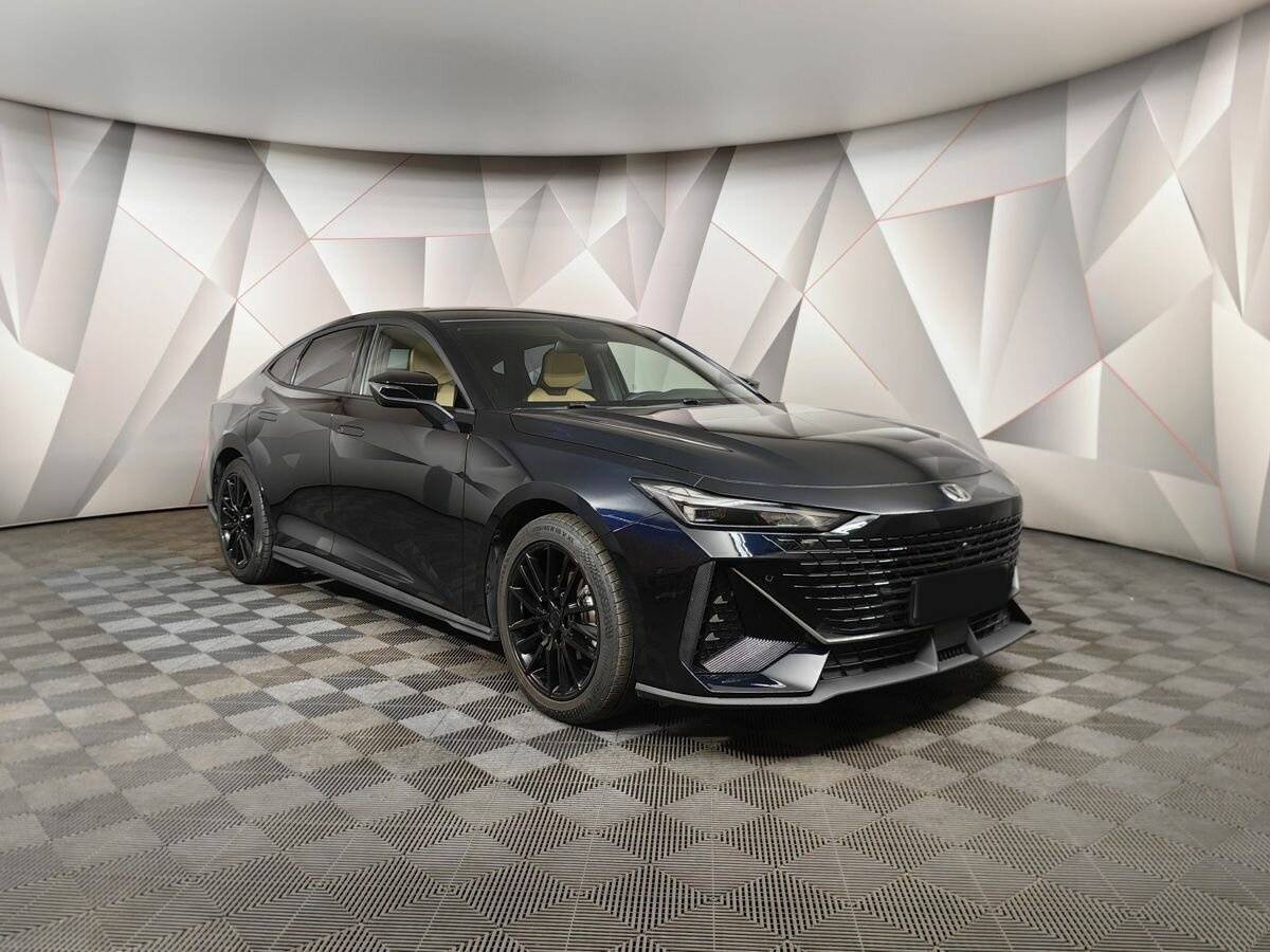 Чанган УНИ-В б/у, 2022, Роботизированная. Фото: #2