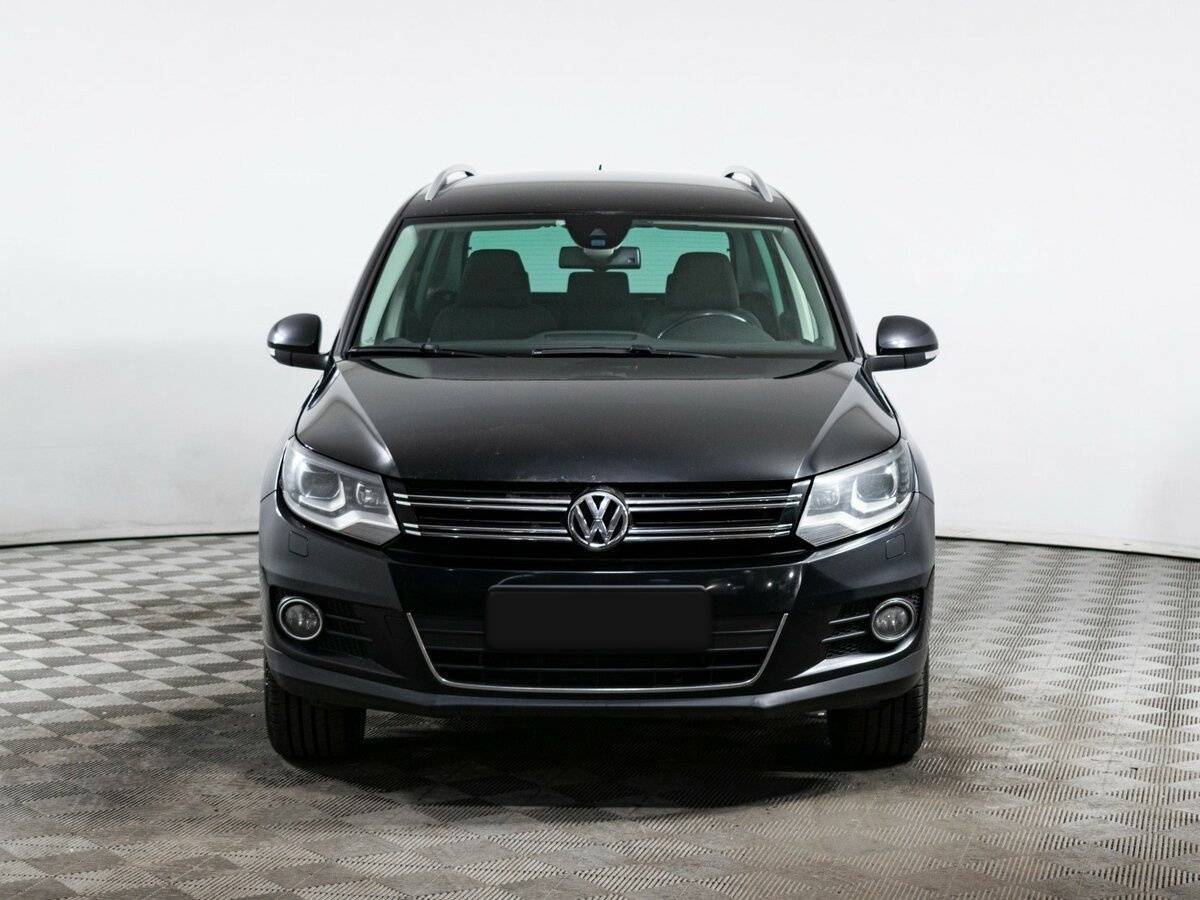 Volkswagen Tiguan б/у, 2013, Автоматическая. Фото: #1