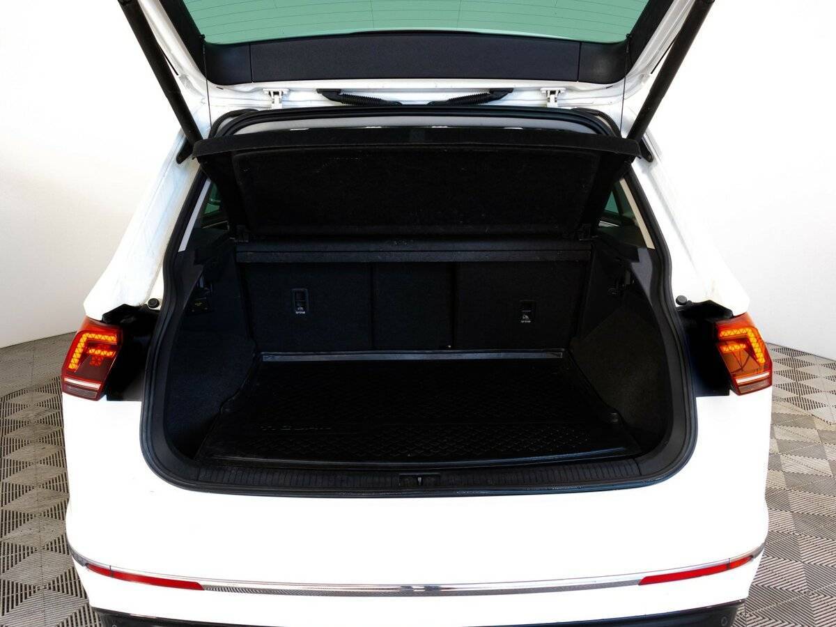 Volkswagen Tiguan б/у, 2017, Роботизированная. Фото: #24