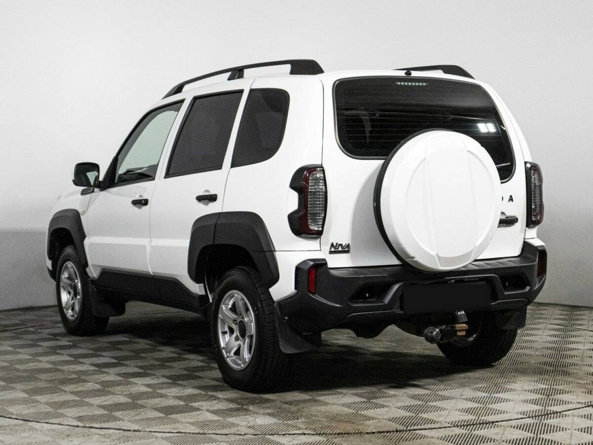 Lada (ВАЗ) Niva б/у, 2022, Механическая. Фото: #6