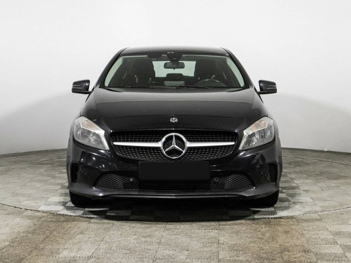 Mercedes-Benz A-Класс б/у, 2017, Роботизированная. Фото: #2