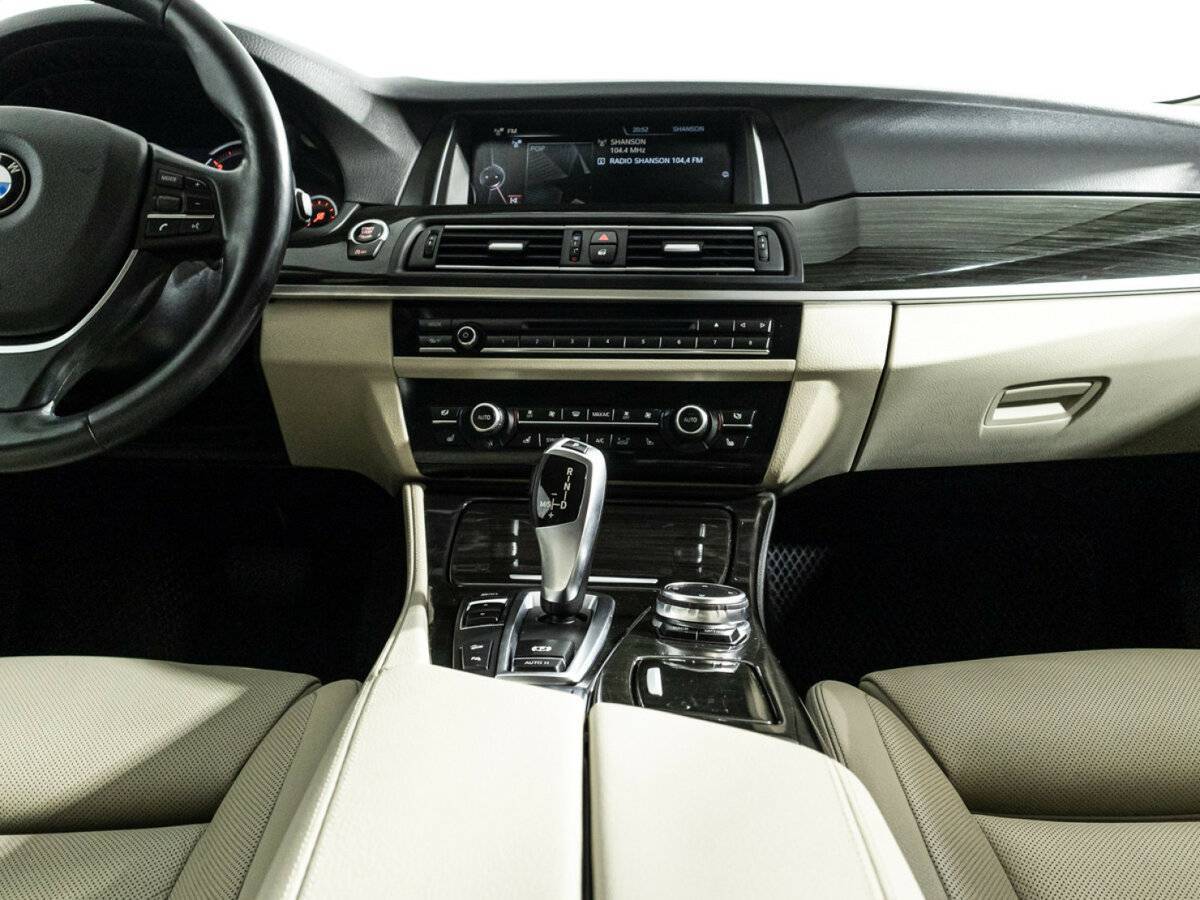 БМВ 5 серии б/у, 2016, Автоматическая. Фото: #13