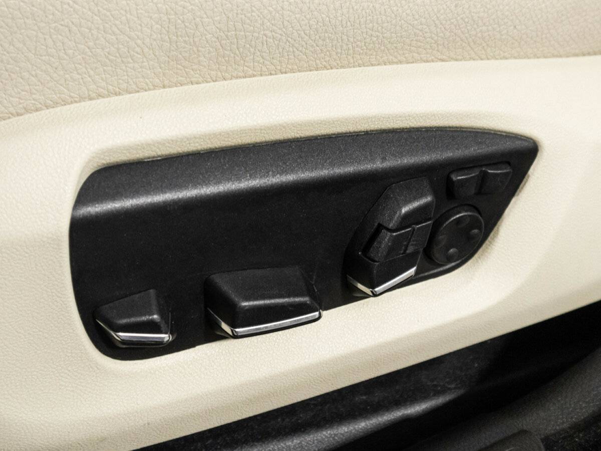 БМВ 5 серии б/у, 2016, Автоматическая. Фото: #16