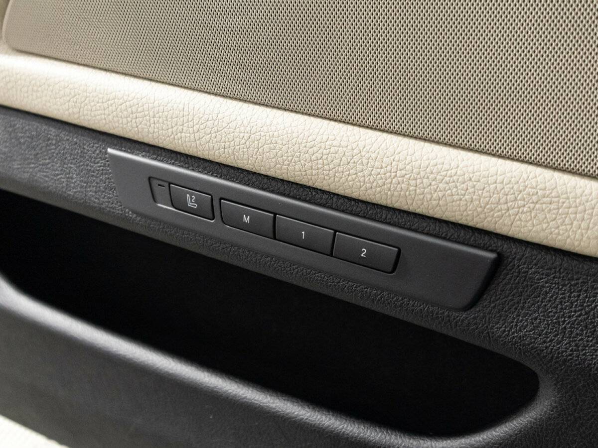 БМВ 5 серии б/у, 2016, Автоматическая. Фото: #17