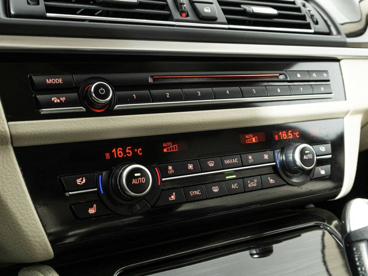 БМВ 5 серии б/у, 2016, Автоматическая. Фото: #22