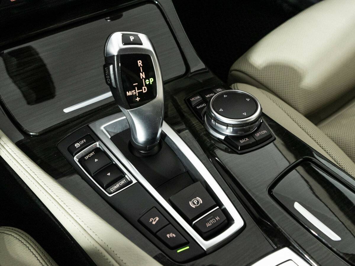 БМВ 5 серии б/у, 2016, Автоматическая. Фото: #23