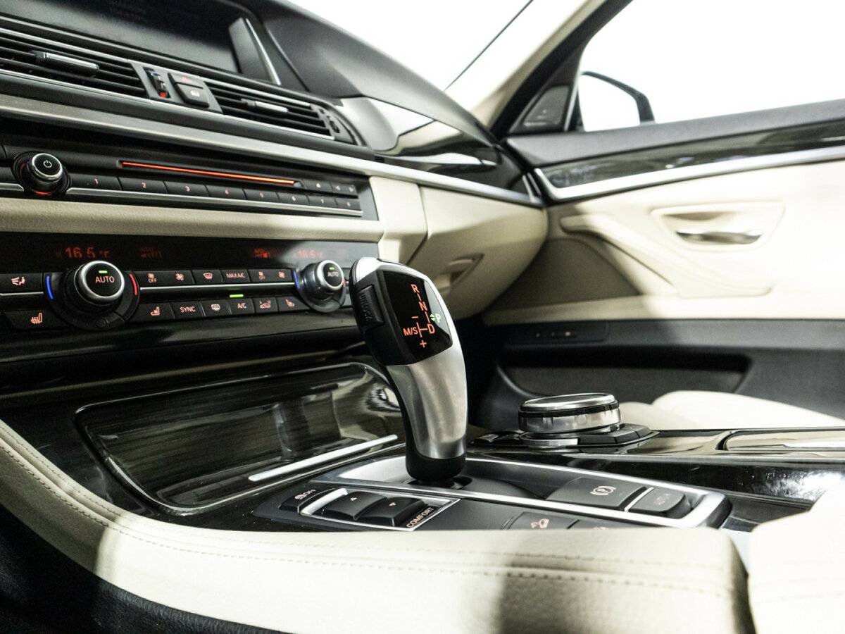 БМВ 5 серии б/у, 2016, Автоматическая. Фото: #24