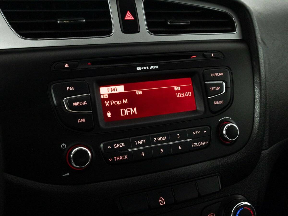 Киа Сид б/у, 2013, Механическая. Фото: #14