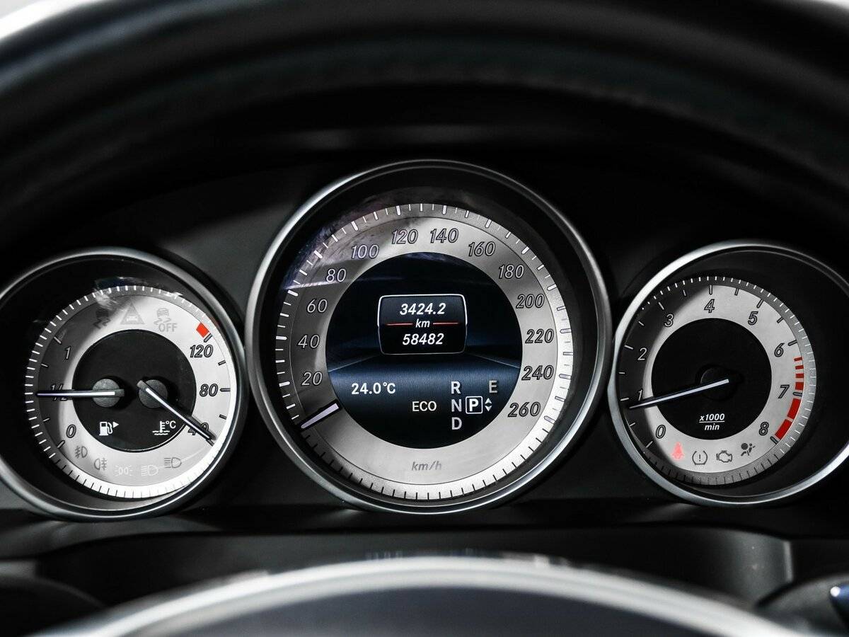 Мерседес-Бенц Е-Класс б/у, 2015, Автоматическая. Фото: #9