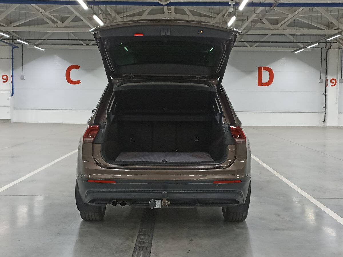 Volkswagen Tiguan б/у, 2020, Роботизированная. Фото: #9