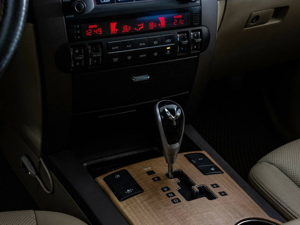 Kia Mohave б/у, 2012, Автоматическая. Фото: #12