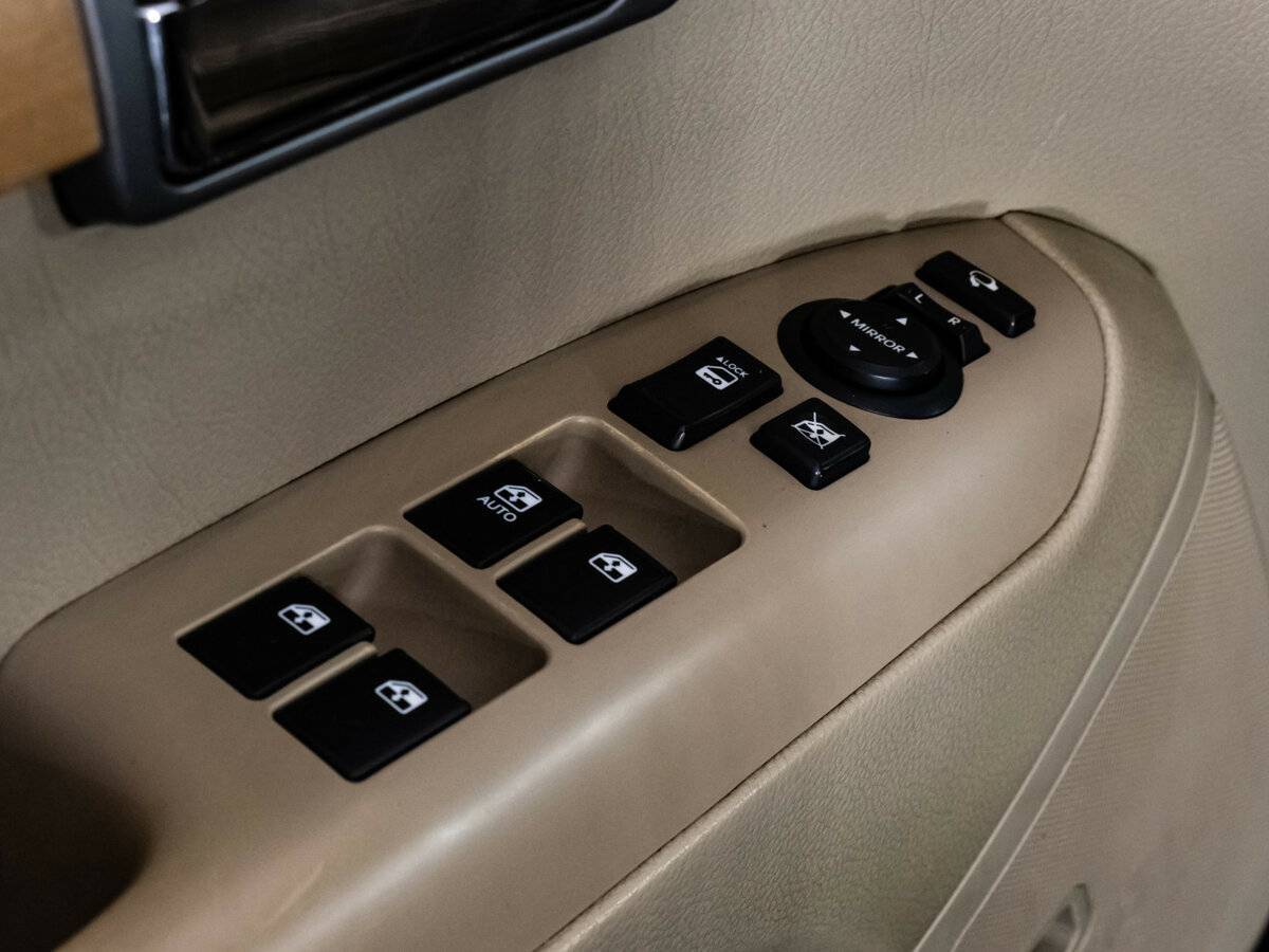 Kia Mohave б/у, 2012, Автоматическая. Фото: #22