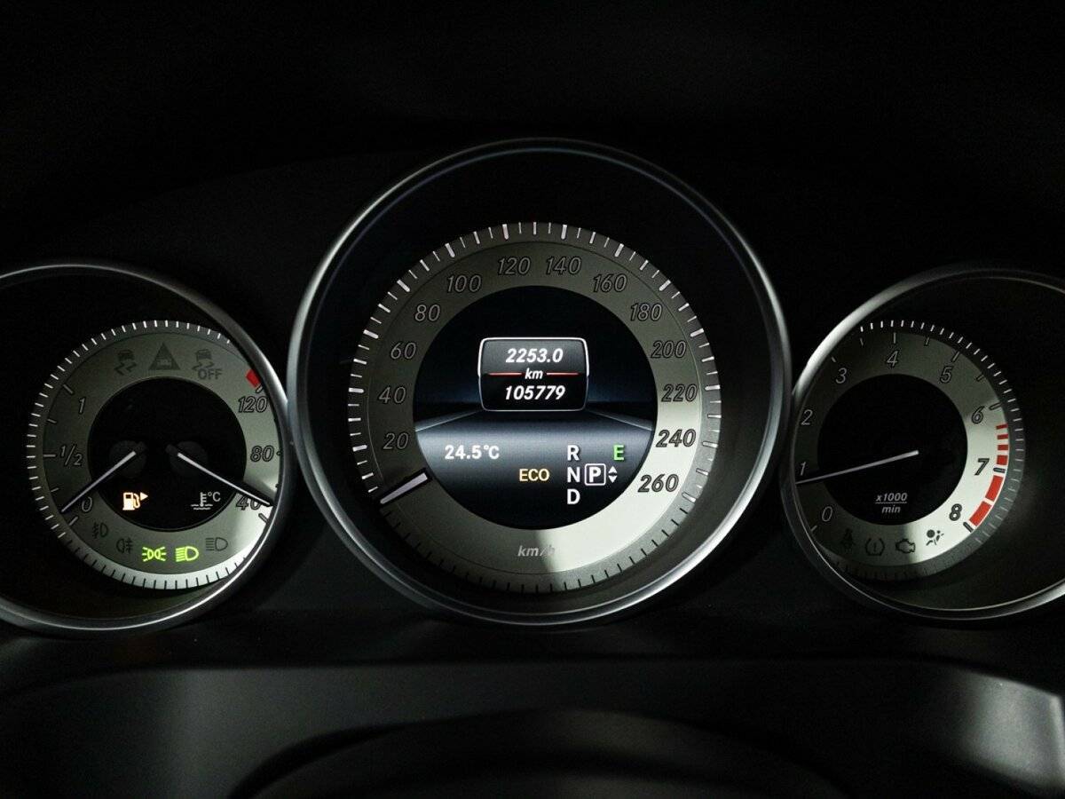 Мерседес-Бенц Е-Класс б/у, 2014, Автоматическая. Фото: #11