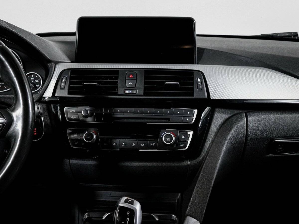 БМВ 3 серии б/у, 2017, Автоматическая. Фото: #12