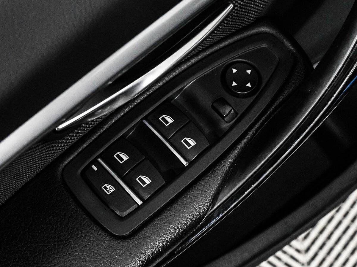 БМВ 3 серии б/у, 2016, Автоматическая. Фото: #14