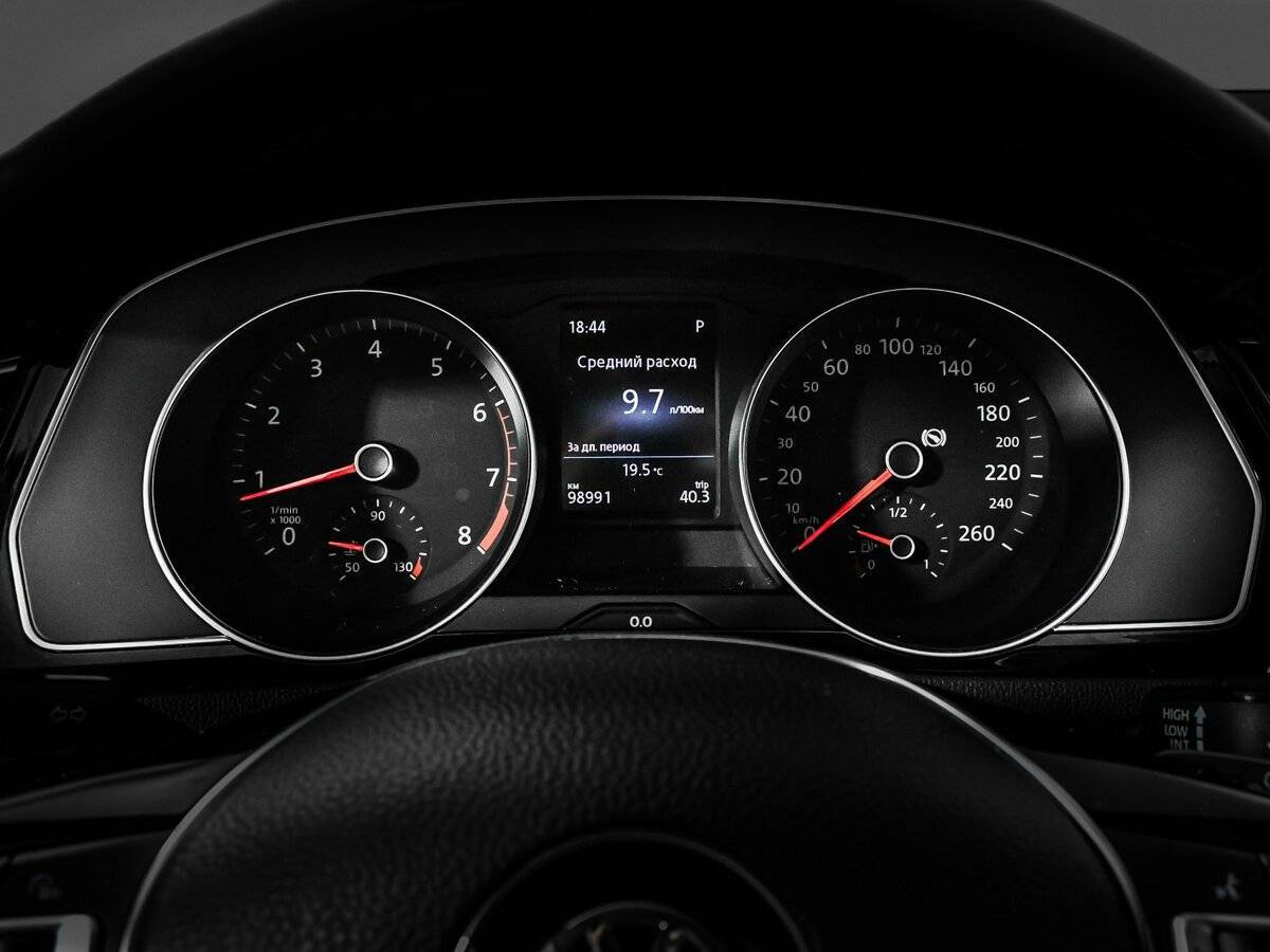 Фольксваген Пассат б/у, 2018, Роботизированная. Фото: #9