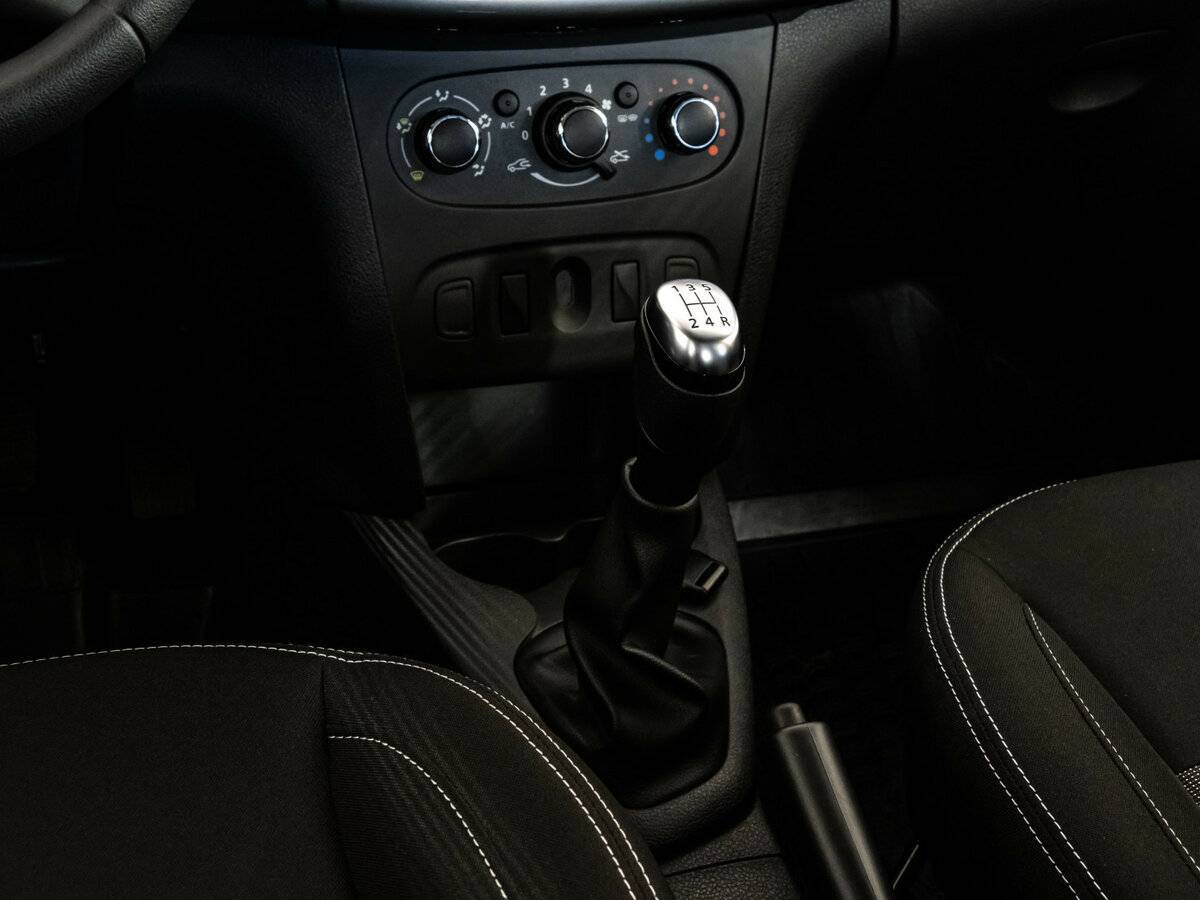 Рено Сандеро б/у, 2022, Механическая. Фото: #11