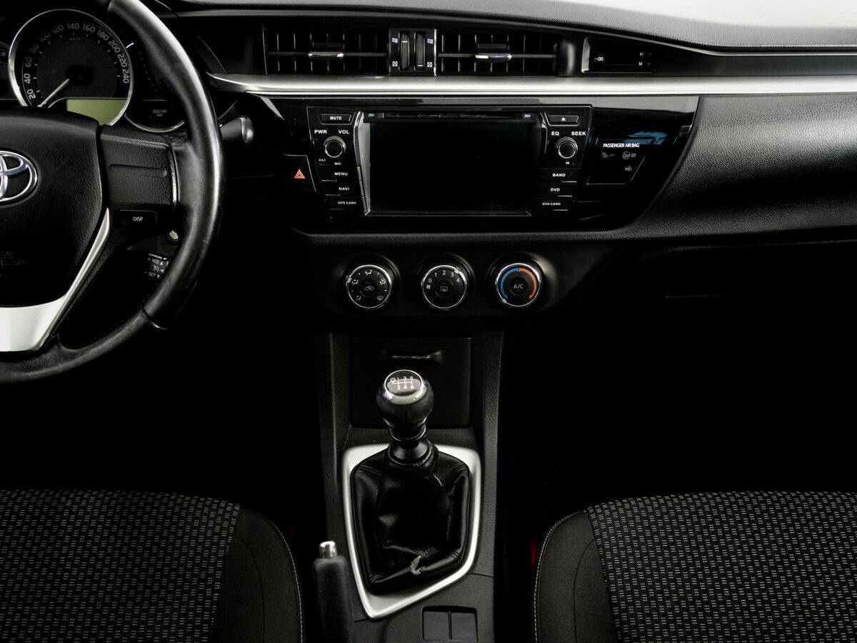 Тойота Королла б/у, 2013, Механическая. Фото: #11