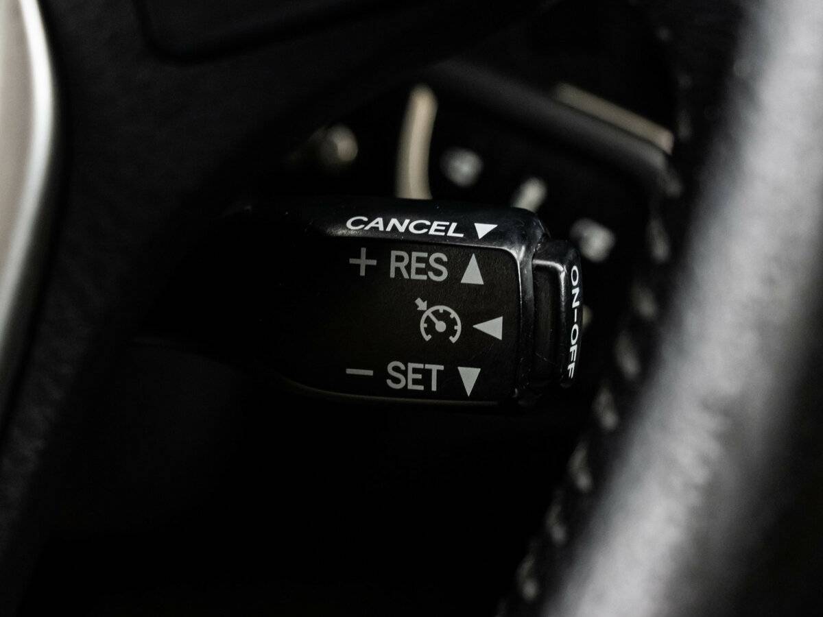 Тойота Королла б/у, 2013, Механическая. Фото: #16