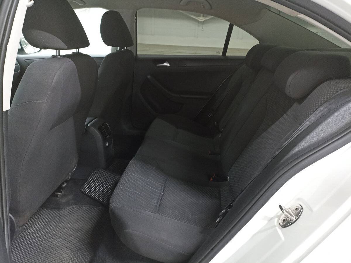 Volkswagen Jetta б/у, 2014, Механическая. Фото: #11