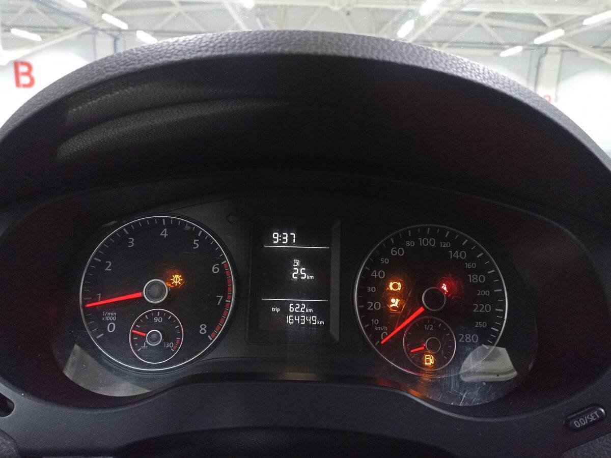 Volkswagen Jetta б/у, 2014, Механическая. Фото: #12