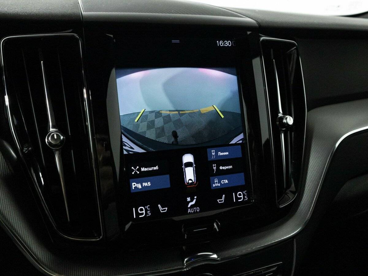 Volvo XC60 б/у, 2018, Автоматическая. Фото: #18