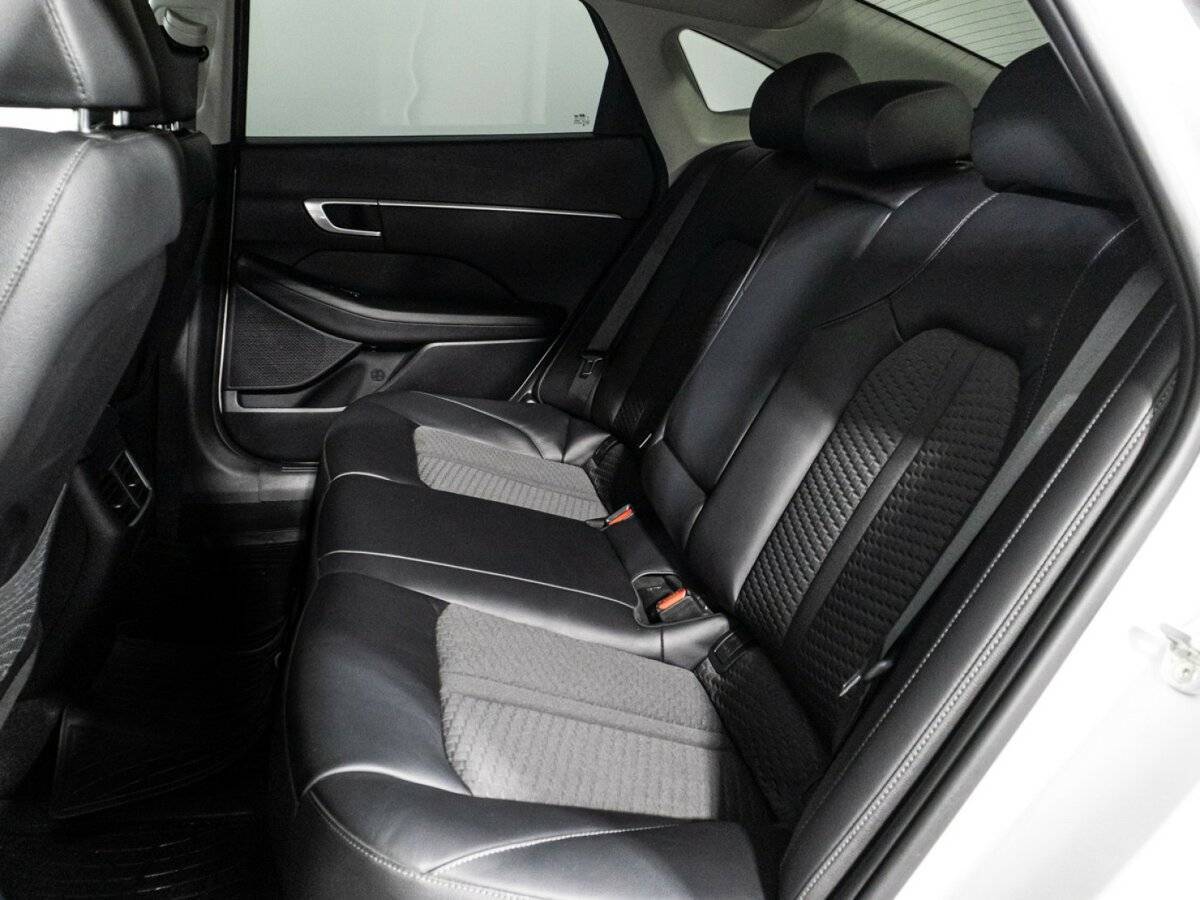 Hyundai Sonata б/у, 2020, Автоматическая. Фото: #9