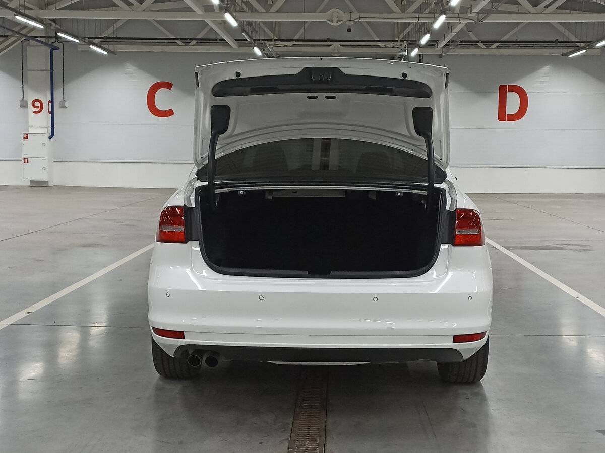 Volkswagen Jetta б/у, 2015, Роботизированная. Фото: #9