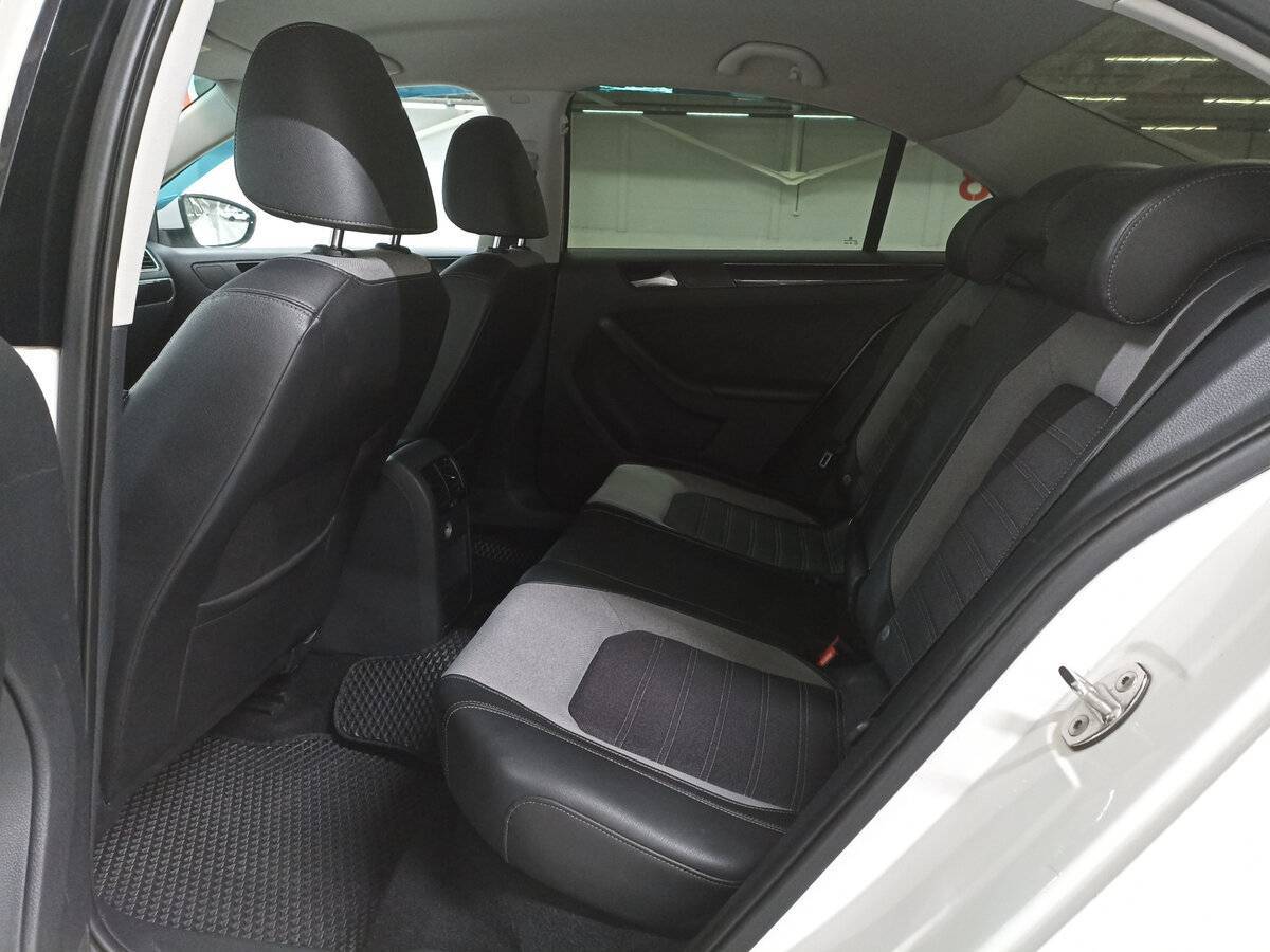 Volkswagen Jetta б/у, 2015, Роботизированная. Фото: #11