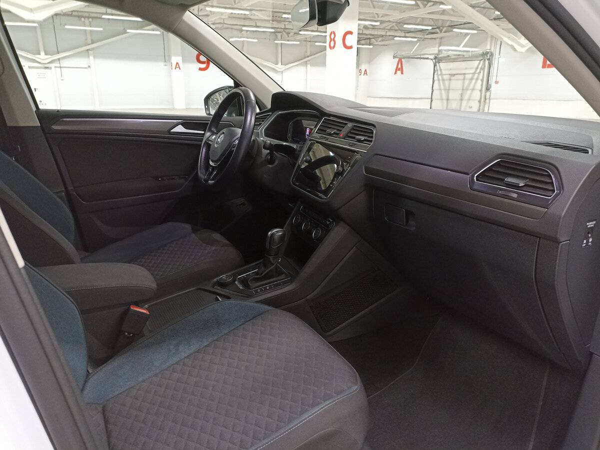 Volkswagen Tiguan б/у, 2020, Роботизированная. Фото: #10