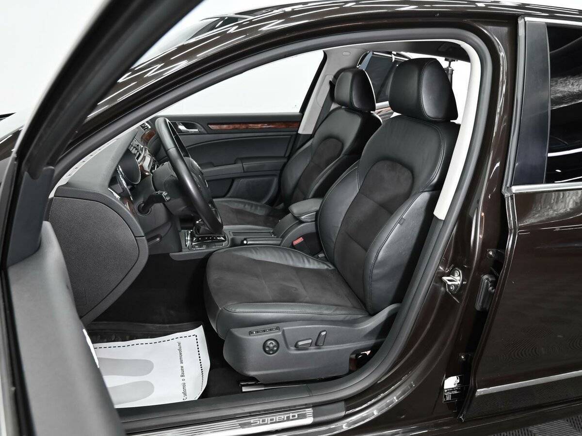 Skoda Superb б/у, 2012, Роботизированная. Фото: #4