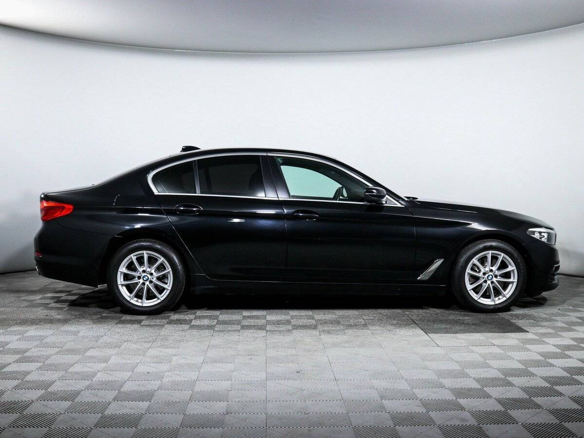 БМВ 5 серии б/у, 2018, Автоматическая. Фото: #3