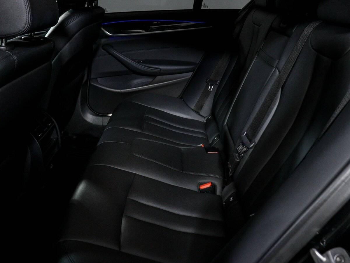 БМВ 5 серии б/у, 2018, Автоматическая. Фото: #9