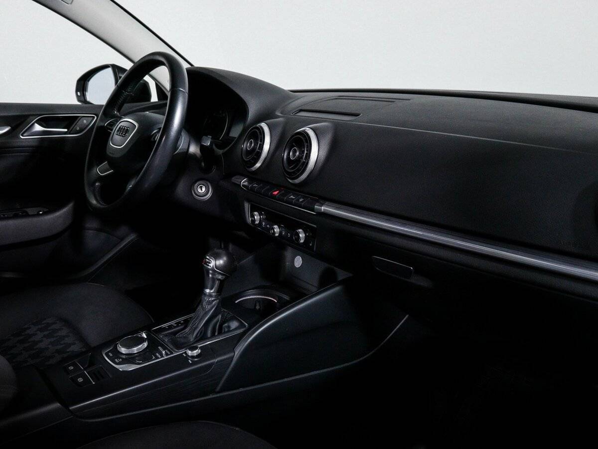 Ауди А3 б/у, 2015, Роботизированная. Фото: #8