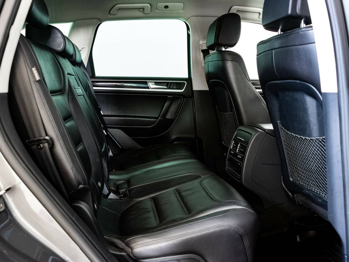 Volkswagen Touareg б/у, 2016, Автоматическая. Фото: #14