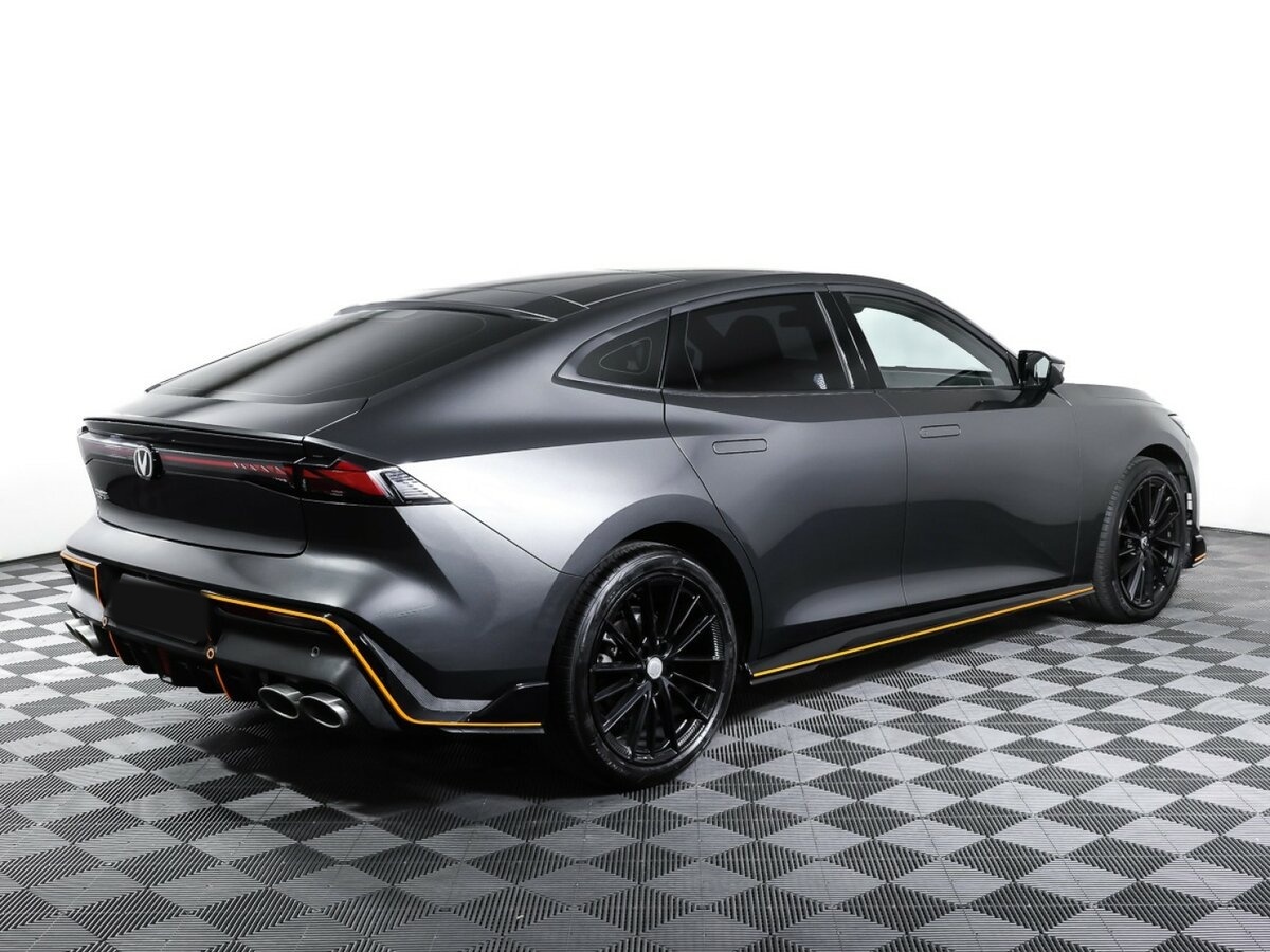 Чанган УНИ-В б/у, 2023, Роботизированная. Фото: #1